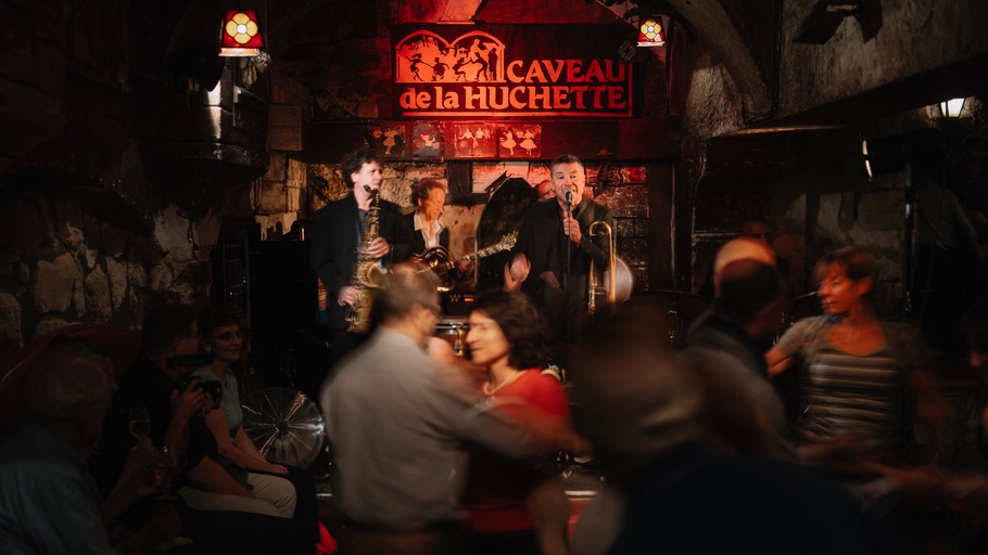 Caveau-de-la-Huchette-Club-de-jazz-et-swing