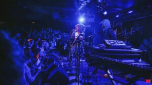 Le New Morning Jazz Club <br /> <br /> <img src="https://pariscosmop.fr/wp-content/uploads/2022/05/bar-Le-New-Morning-paris.jpg" alt="Le-New-Morning" style="width:98%" loading="lazy">