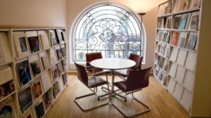Bibliothèque du Centre allemand d’histoire de l’art <br /> <br /> <img src="https://pariscosmop.fr/wp-content/uploads/2022/05/bibliotheque-Bibliotheque-Centre-allemand-dhistoire-de-lart-paris.jpg" alt="Bibliothèque-Centre-allemand-dhistoire-de-lart" style="width:98%" loading="lazy">