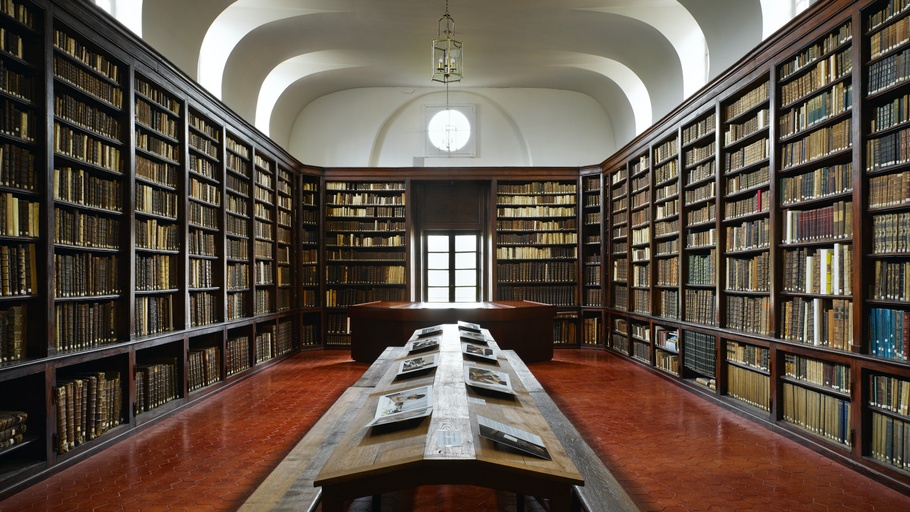 Bibliothèque-patrimoniale-Centre-culturel-irlandais