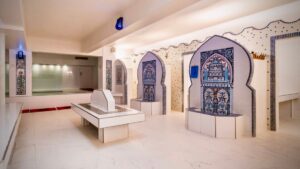 Hammam Pacha <br /> <br /> <img src="https://pariscosmop.fr/wp-content/uploads/2022/05/bien-etre-Hammam-Pacha-paris.jpg" alt="Hammam-Pacha" style="width:98%" loading="lazy">