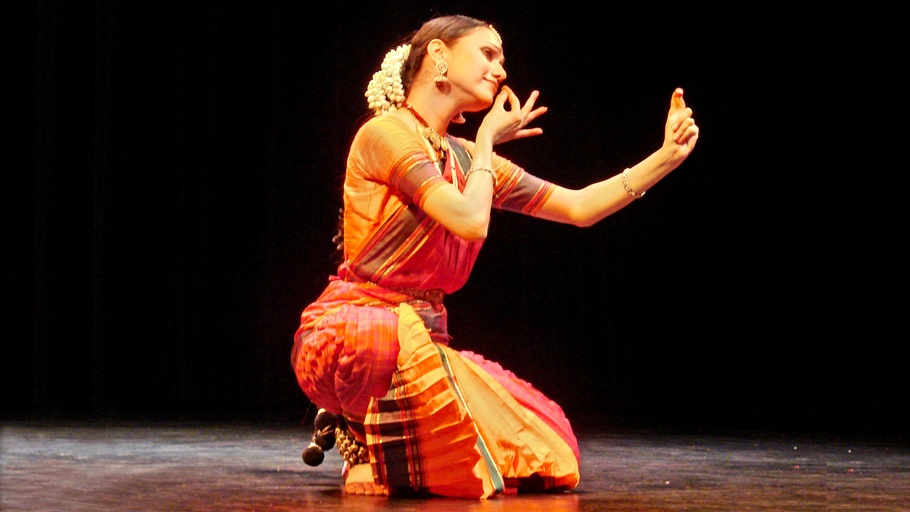Danse-Bharata-Natyam-Centre-Mandapa