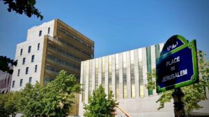 Centre européen du judaïsme <br /> <br /> <img src="https://pariscosmop.fr/wp-content/uploads/2022/05/lieu-culte-Centre-europeen-du-judaisme-paris.jpg" alt="Centre-européen-du-judaïsme" style="width:98%" loading="lazy">