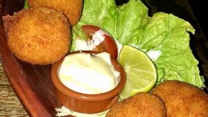 Restaurant Barracao <br /> <br /> <img src="https://pariscosmop.fr/wp-content/uploads/2022/05/restaurant-Barracao-paris.jpg" alt="Barracao" style="width:98%" loading="lazy">
