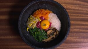 Bistrot Mee <br /> <br /> <img src="https://pariscosmop.fr/wp-content/uploads/2022/05/restaurant-Bistrot-Mee-paris.jpg" alt="Bistrot-Mee" style="width:98%" loading="lazy">
