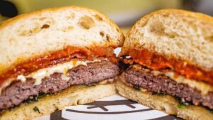 Restaurants Blend <br /> <br /> <img src="https://pariscosmop.fr/wp-content/uploads/2022/05/restaurant-Blend-3e-paris.jpg" alt="Blend-3e" style="width:98%" loading="lazy">