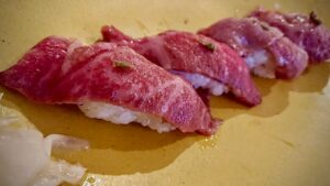 Restaurant Chez Miki <br /> <br /> <img src="https://pariscosmop.fr/wp-content/uploads/2022/05/restaurant-Chez-Miki-paris.jpg" alt="Chez-Miki" style="width:98%" loading="lazy">