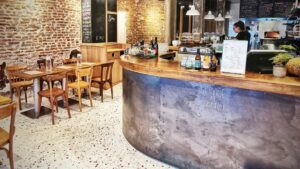 Restaurant Cosi <br /> <br /> <img src="https://pariscosmop.fr/wp-content/uploads/2022/05/restaurant-Cosi-paris.jpg" alt="Cosi" style="width:98%" loading="lazy">