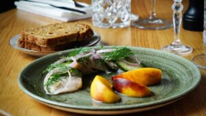 Restaurant Flora Danica <br /> <br /> <img src="https://pariscosmop.fr/wp-content/uploads/2022/05/restaurant-Flora-Danica-paris.jpg" alt="Flora-Danica" style="width:98%" loading="lazy">