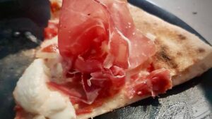 Pizzeria Guillaume Grasso – Vera pizza napoletana <br /> <br /> <img src="https://pariscosmop.fr/wp-content/uploads/2022/05/restaurant-Guillaume-Grasso-Vera-pizza-napoletana-paris.jpg" alt="Guillaume-Grasso-Vera-pizza-napoletana" style="width:98%" loading="lazy">