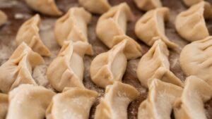 Restaurants Raviolis Nord Est <br /> <br /> <img src="https://pariscosmop.fr/wp-content/uploads/2022/05/restaurant-Raviolis-Nord-Est-1e-paris.jpg" alt="Raviolis-Nord-Est-1e" style="width:98%" loading="lazy">