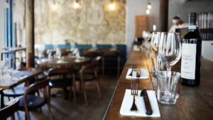 Restaurant Roco <br /> <br /> <img src="https://pariscosmop.fr/wp-content/uploads/2022/05/restaurant-Roco-paris.jpg" alt="Roco" style="width:98%" loading="lazy">