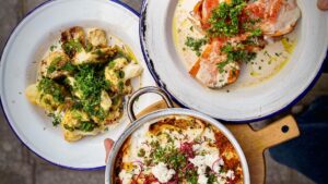 Restaurant Tavline <br /> <br /> <img src="https://pariscosmop.fr/wp-content/uploads/2022/05/restaurant-Tavline-paris.jpg" alt="Tavline" style="width:98%" loading="lazy">